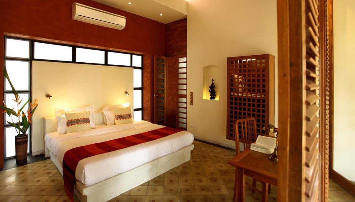 Baymaas Lake House Kochi Esterno foto